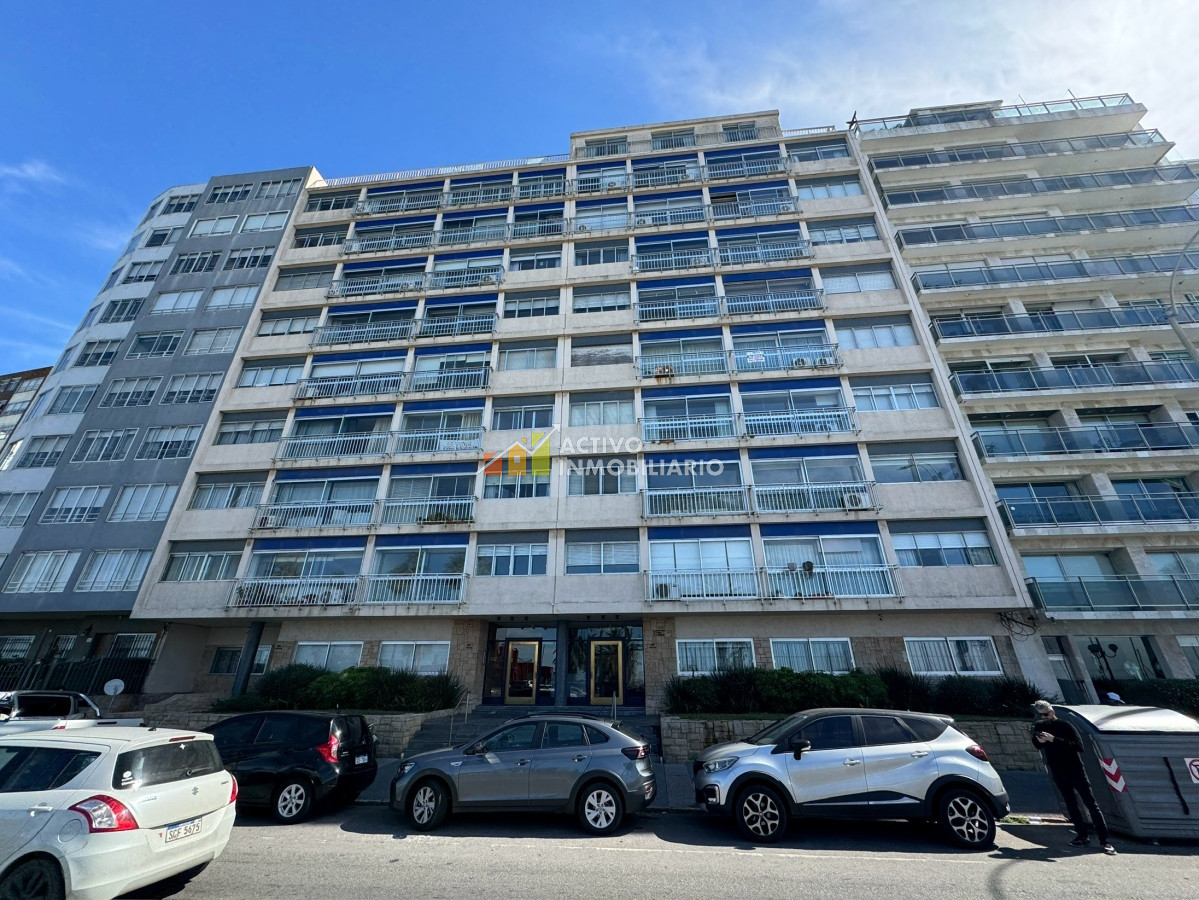 Apartamento ID.281 - Venta apartamento 2 dormitorios + garage - Rambla Punta Carretas 