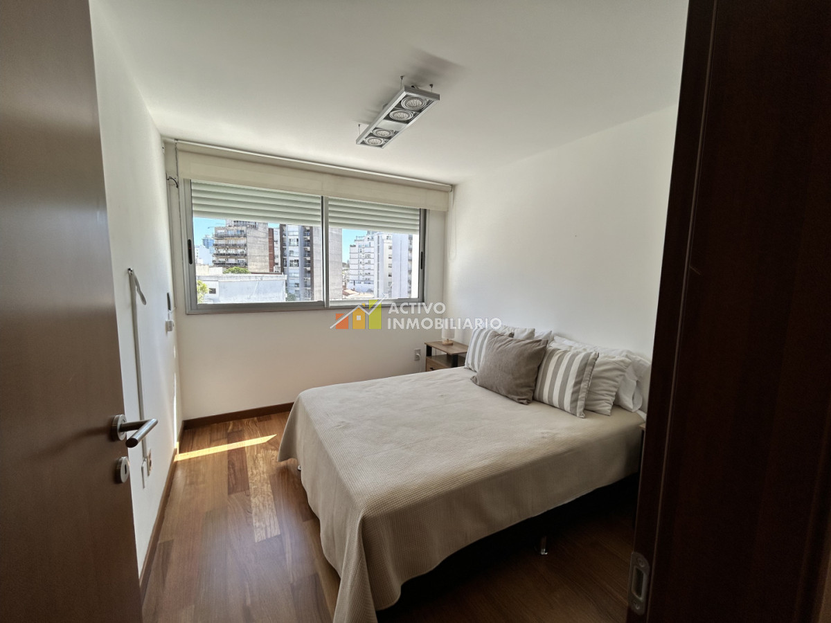Apartamento ID.474 - Venta Apartamento 2 Dormitorios, Balcón y Garage - Punta Carretas 