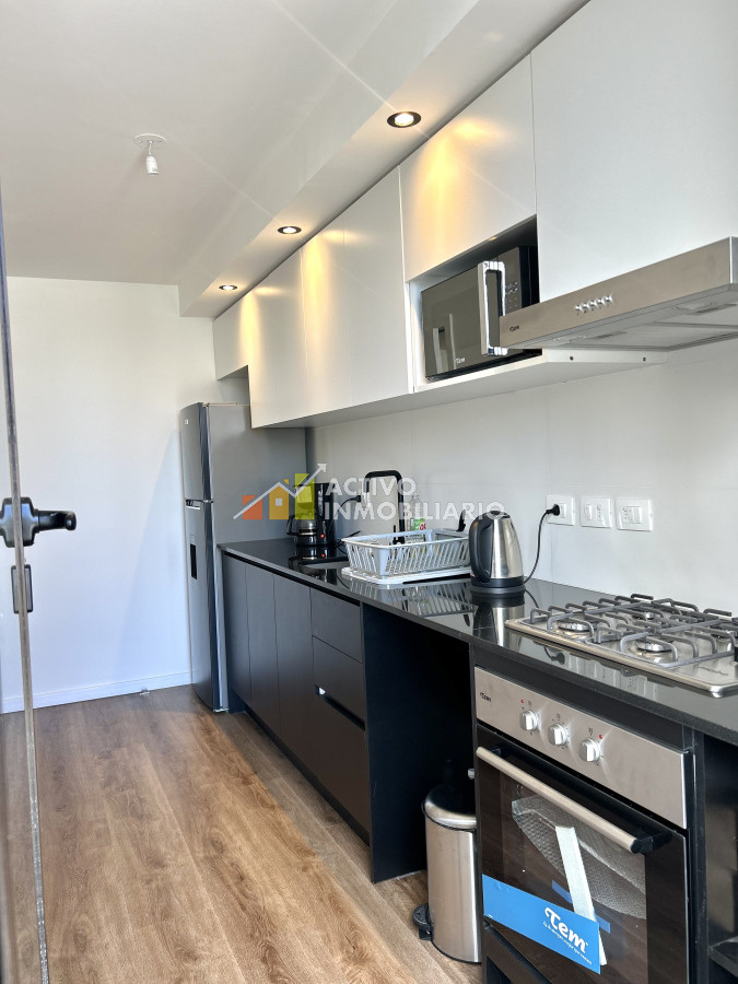 Apartamento ID.380 - Penthouse 2 dormitorios + terraza con parrillero - Cordón Sur
