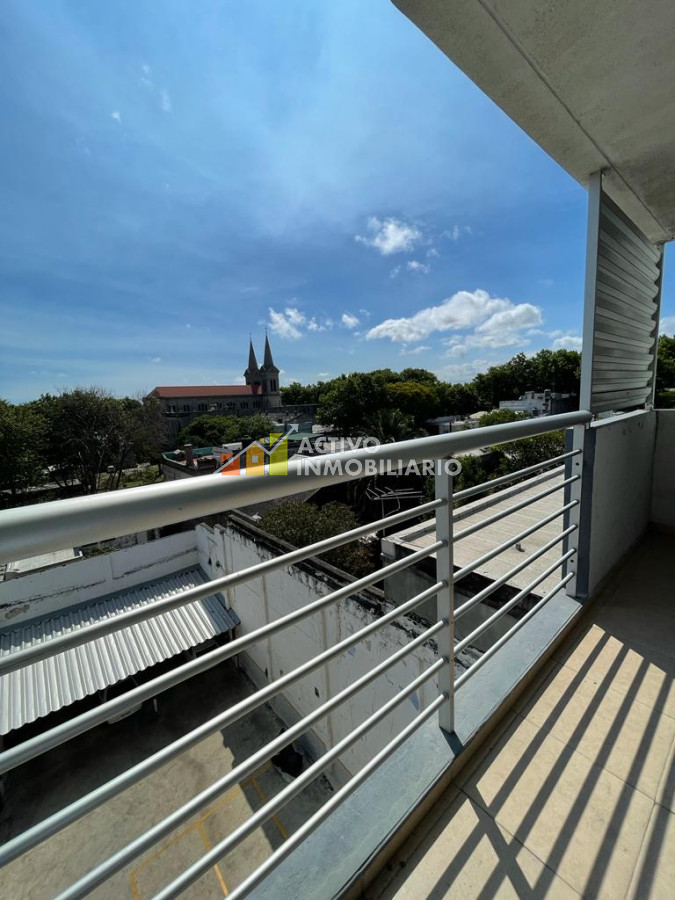 Apartamento ID.78 - Alquiler  2 dormitorios + balcón - Reducto