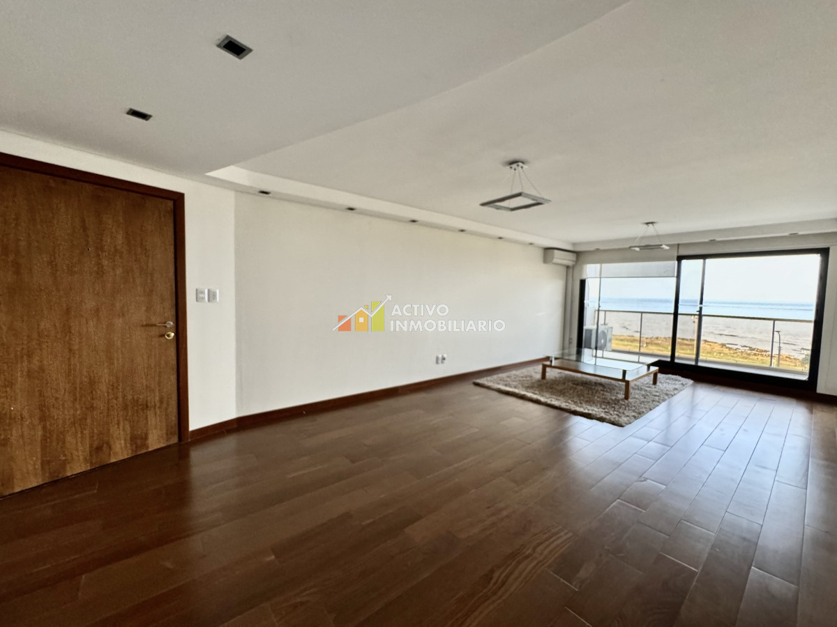 Apartamento ID.260 - Alquiler apartamento 3 dormitorios + garaje - Rambla Punta Carretas