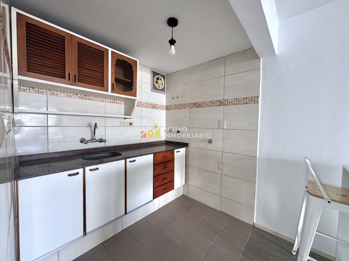Apartamento ID.444 - Alquiler Monoambiente con Balcón - Punta Carretas 