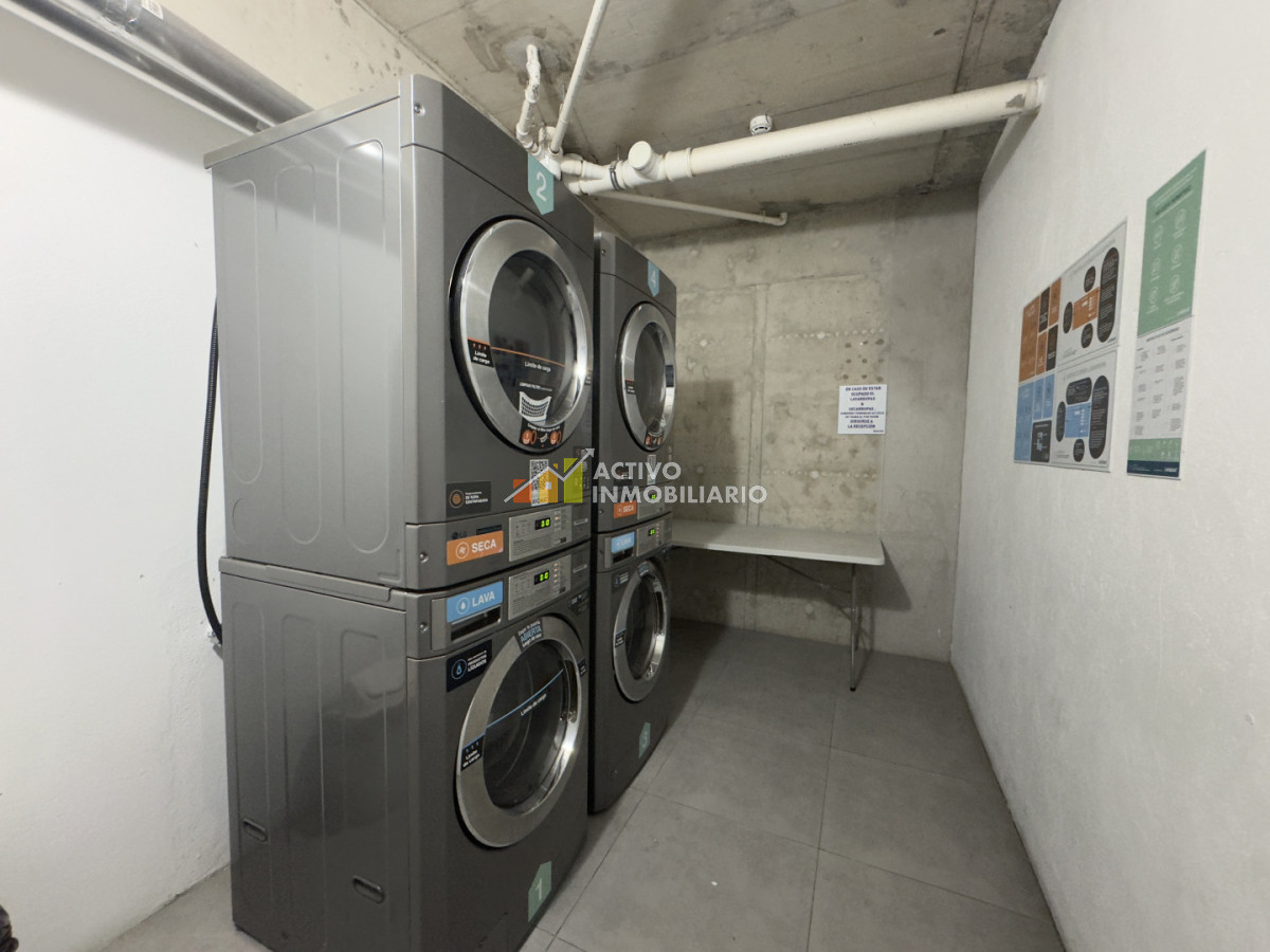 Apartamento ID.492 - Venta Apartamento 1 Dormitorio, Balcón y Garage - Punta Del Este