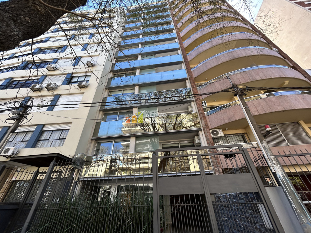 Apartamento ID.474 - Venta Apartamento 2 Dormitorios, Balcón y Garage - Punta Carretas 