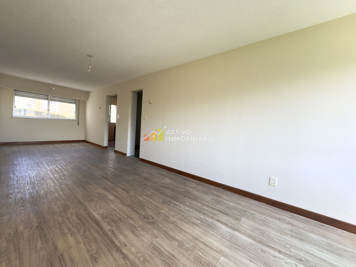 Apartamento ID.493 - Alquiler monoambiente - Ciudad Vieja 