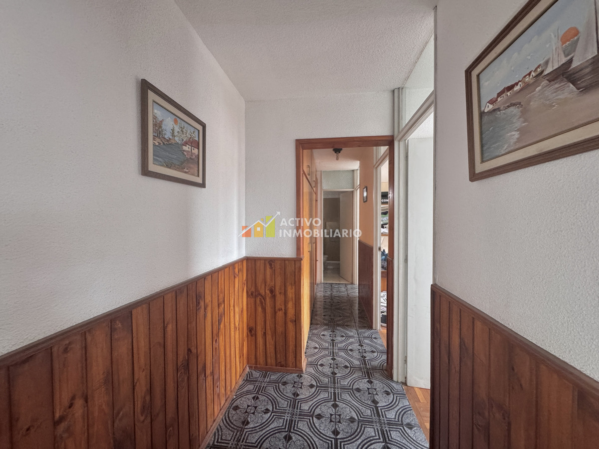 Apartamento ID.369 - Venta 3 dormitorios 1 baño + estacionamiento