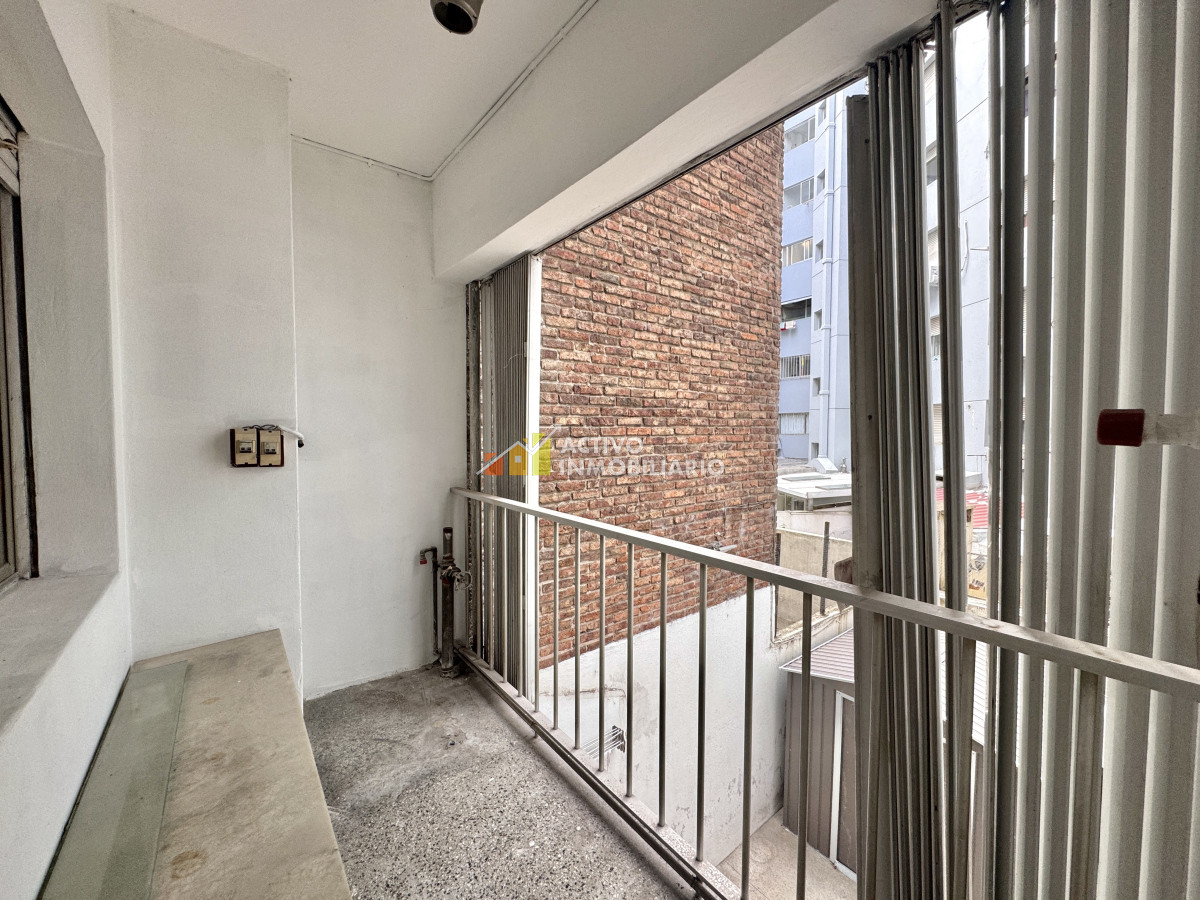 Apartamento ID.405 - Venta apartamento 3 dormitorios + servicio + garaje - Pocitos 