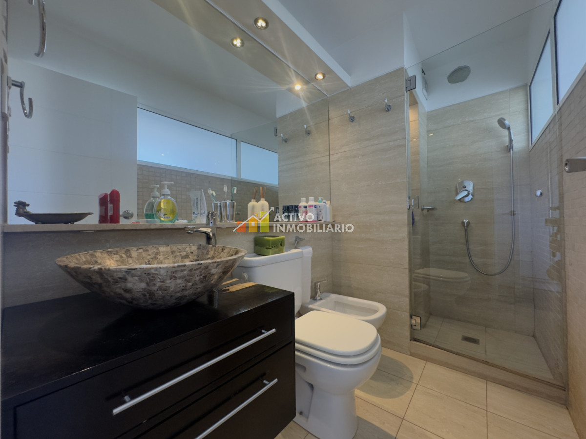 Apartamento ID.472 - Venta Penthouse 1 Dormitorio - Terraza con Parrillero garaje -Pocitos