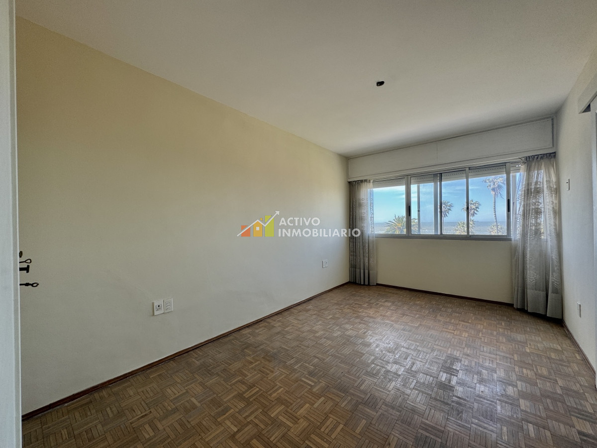 Apartamento ID.281 - Venta apartamento 2 dormitorios + garage - Rambla Punta Carretas 