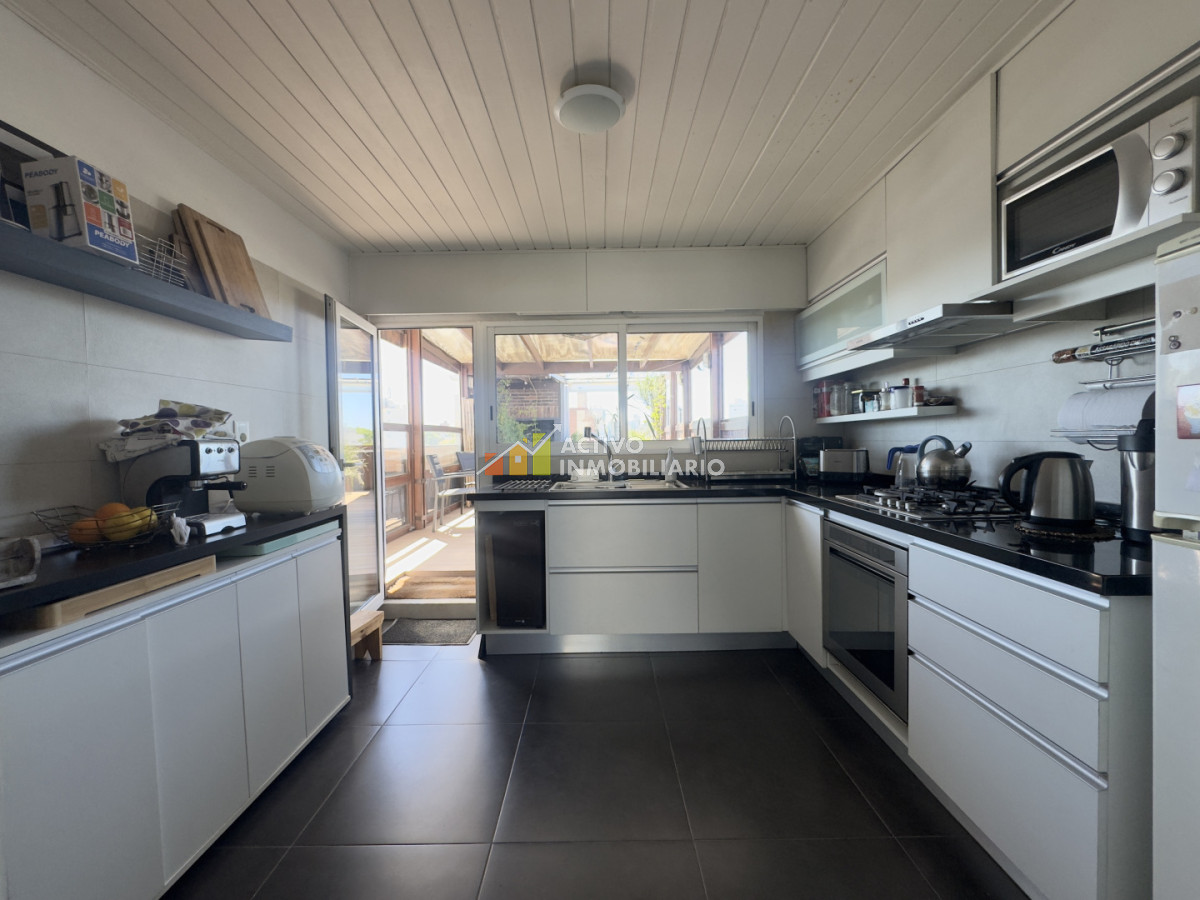 Apartamento ID.472 - Venta Penthouse 1 Dormitorio - Terraza con Parrillero garaje -Pocitos