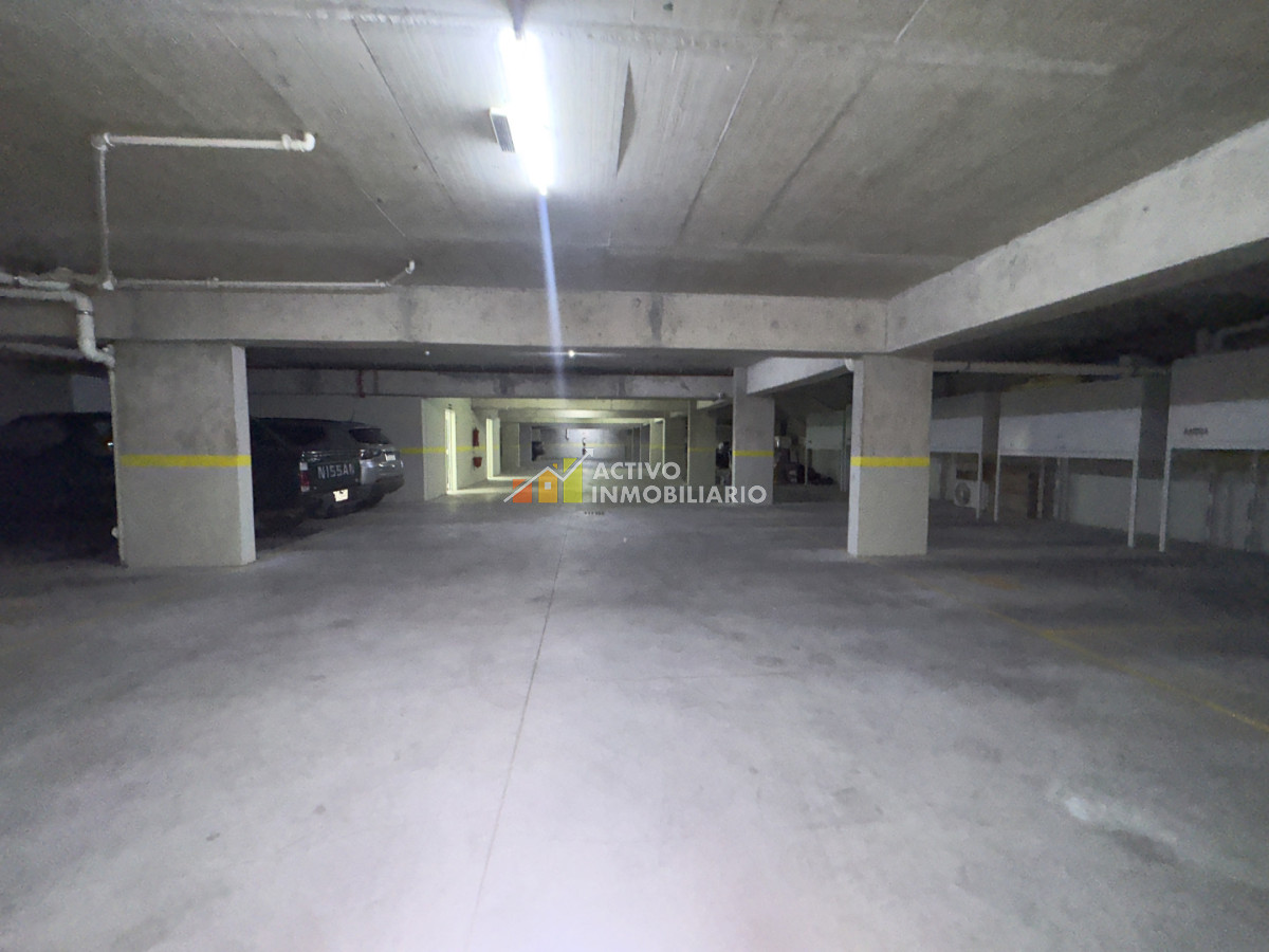 Apartamento ID.492 - Venta Apartamento 1 Dormitorio, Balcón y Garage - Punta Del Este