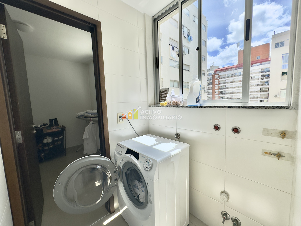 Apartamento ID.307 - Venta apartamento 3 dormitorios mas servicio mas garaje 