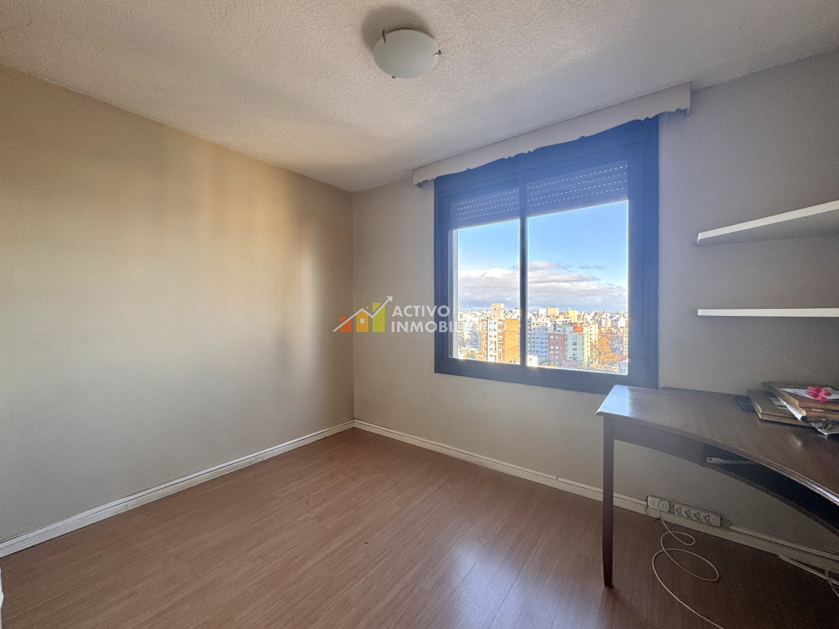 Apartamento ID.424 - Alquiler apartamento 3 dormitorios + garaje Doble- Pocitos