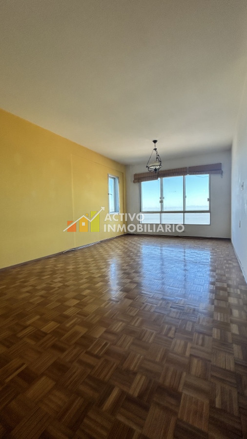 Apartamento ID.34 - Venta apartamento con renta 3 Dormitorios + Garaje - Rambla De Malvin