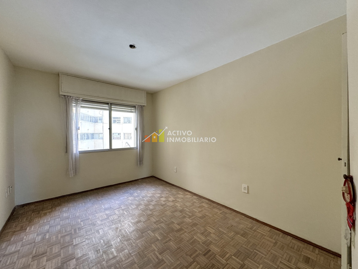Apartamento ID.281 - Venta apartamento 2 dormitorios + garage - Rambla Punta Carretas 