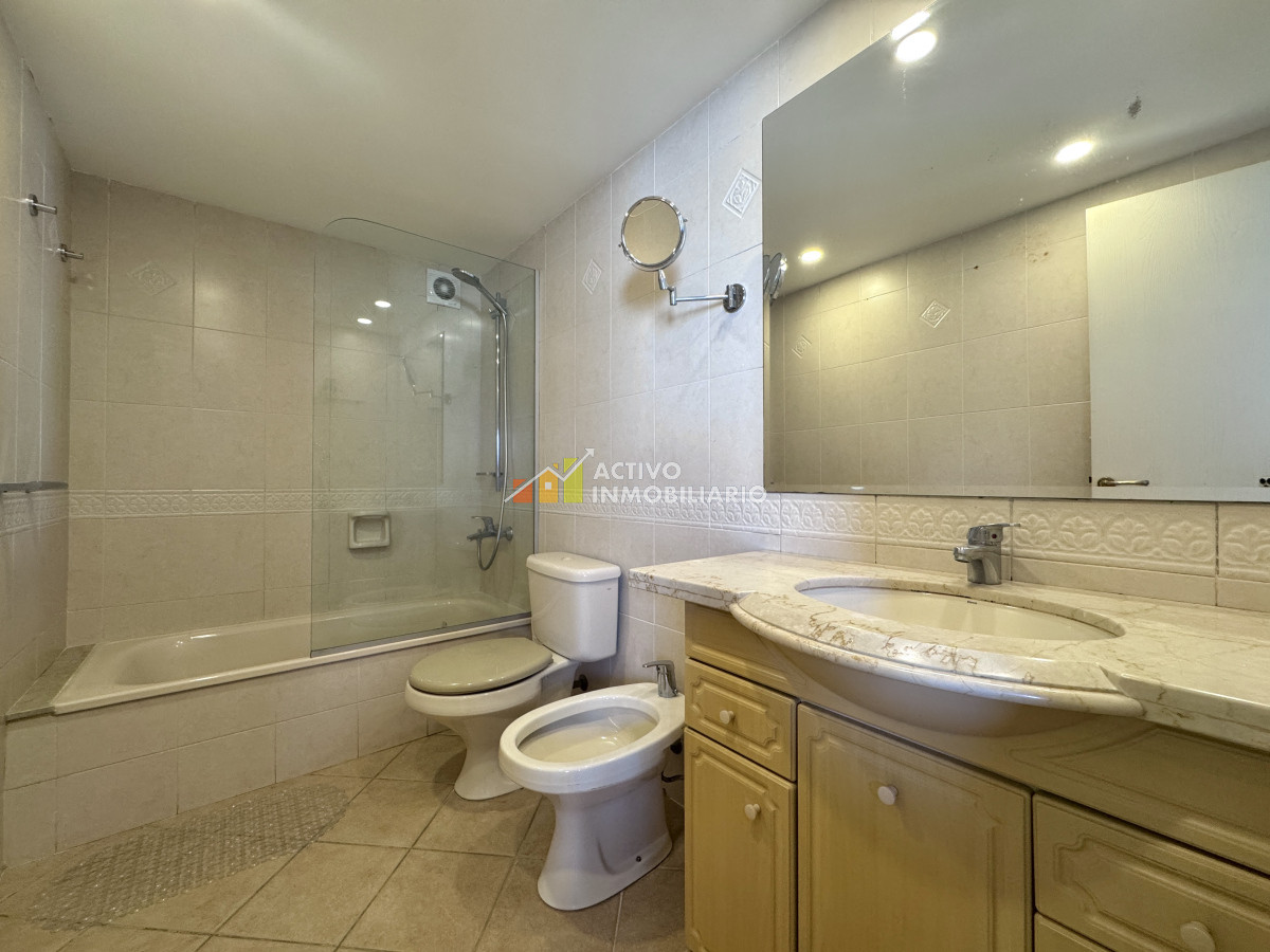 Apartamento ID.424 - Alquiler apartamento 3 dormitorios + garaje Doble- Pocitos