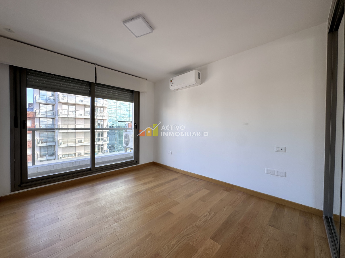 Apartamento ID.386 - Alquiler apartamento 1 dormitorio al frente piso alto con balcón 