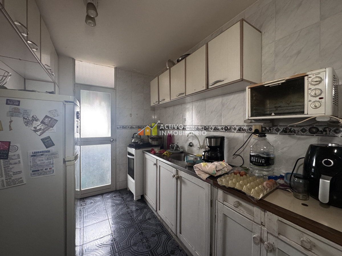 Apartamento ID.369 - Venta 3 dormitorios 1 baño + estacionamiento