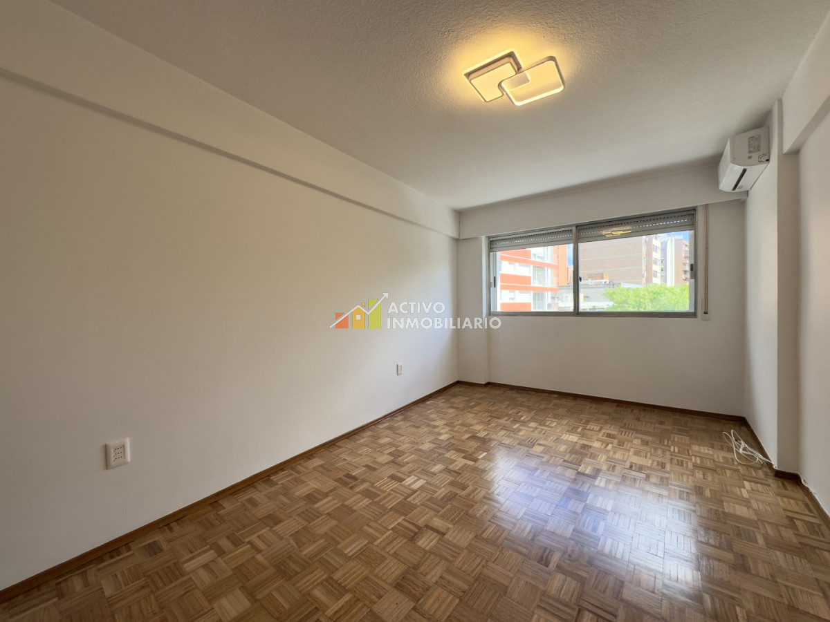 Apartamento ID.479 - Alquiler apartamento 1 dormitorio balcon y garaje - Pocitos