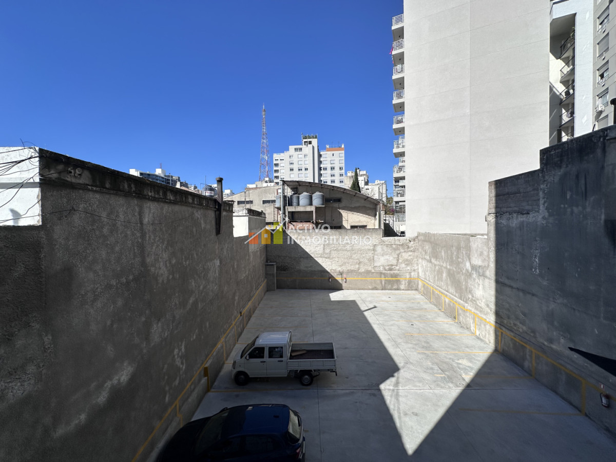Apartamento ID.562 - Alquiler apartamento 1 dormitorio + balcón + garage - Tres Cruces 