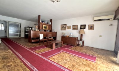 Venta apartamento 3 dormitorios + patio + garaje - Pocitos