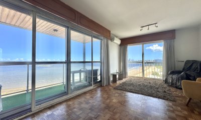 Venta apartamento 3 dormitorios + cochera + terraza - Malvin