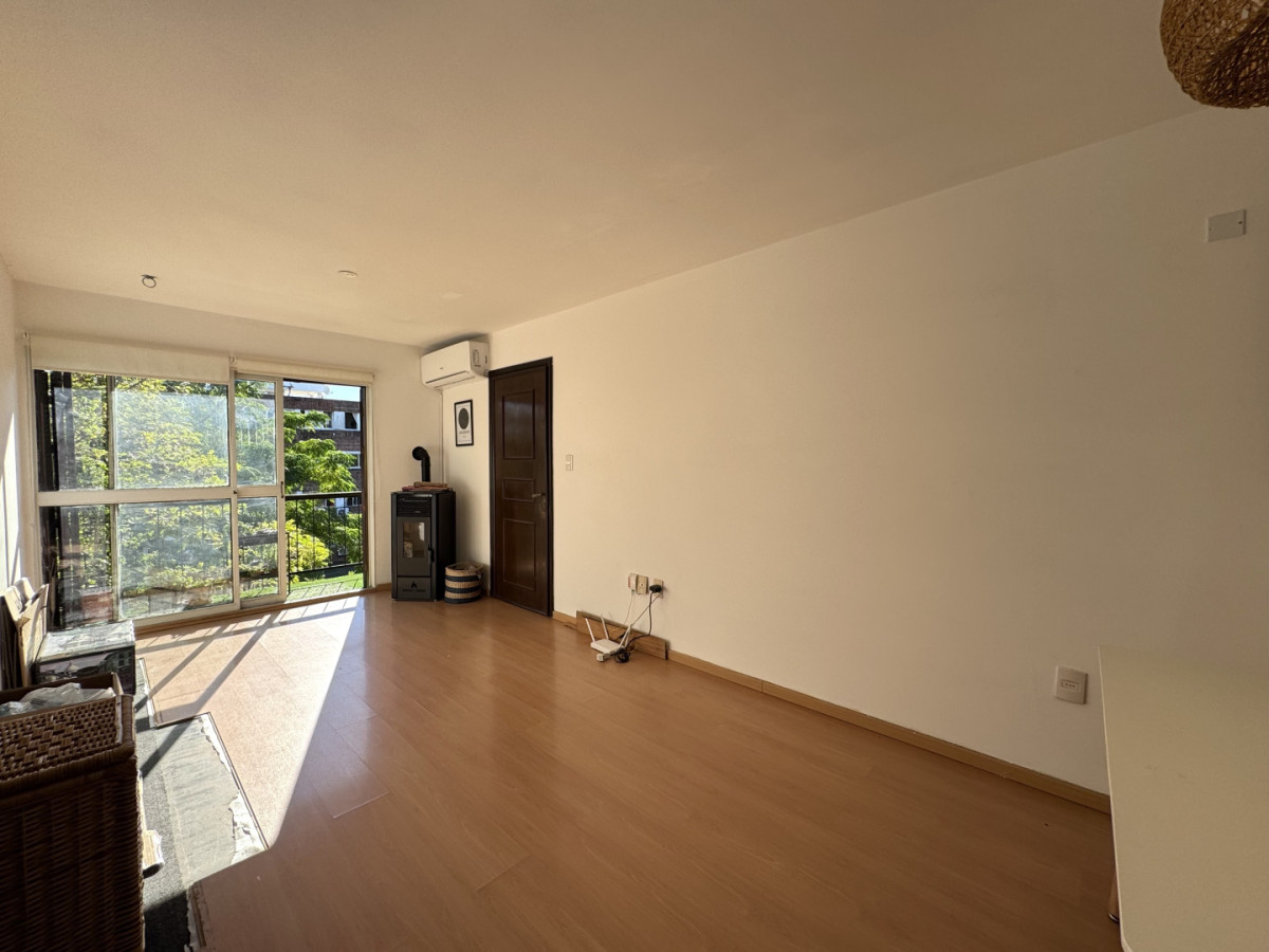 Venta apartamento 3 dormitorios + cochera - Punta Gorda