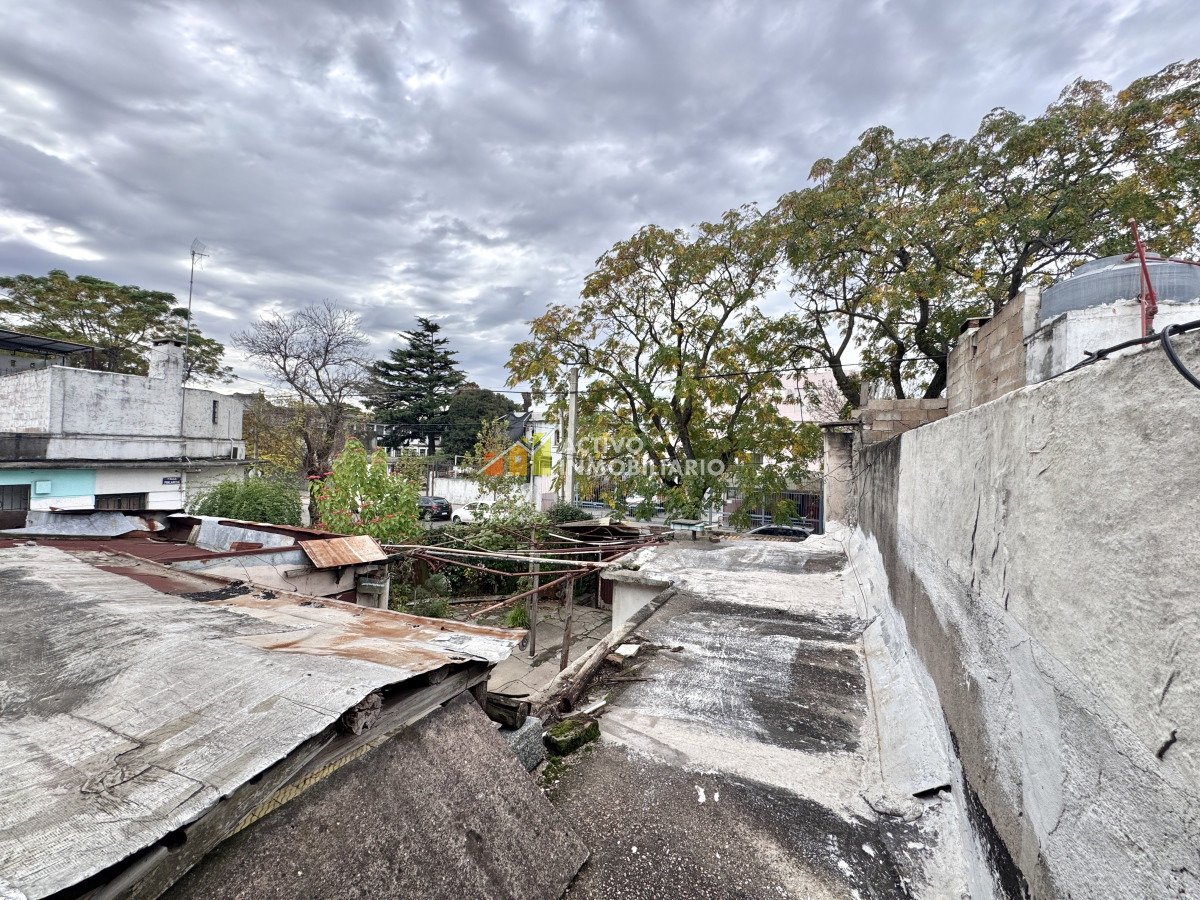 Casa ID.409 - Venta casa a reciclar padrón único - Brazo Oriental 