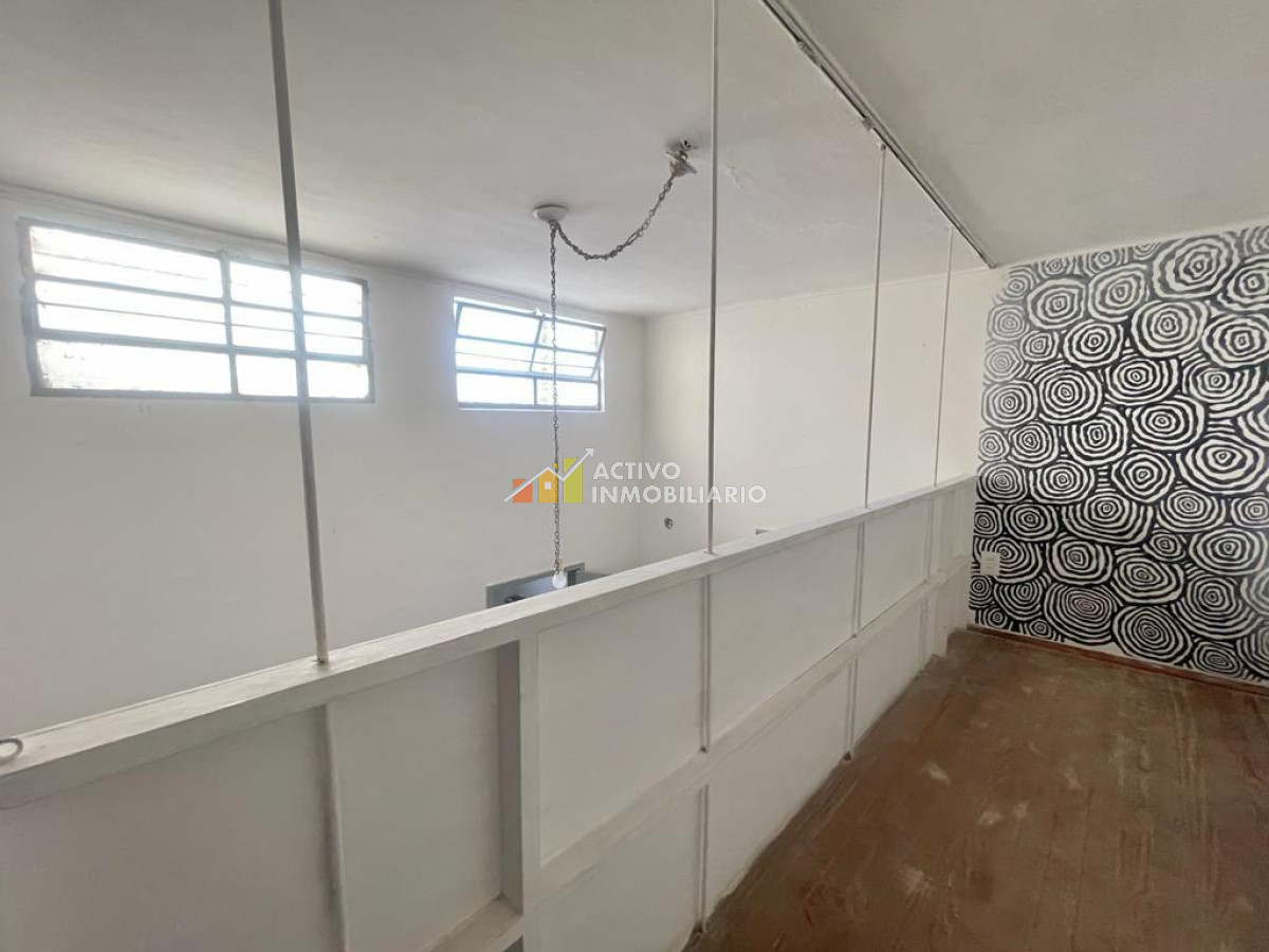 Casa ID.130 - Casa reciclada con renta 3 dormitorios + patio + azotea - La blanqueada 
