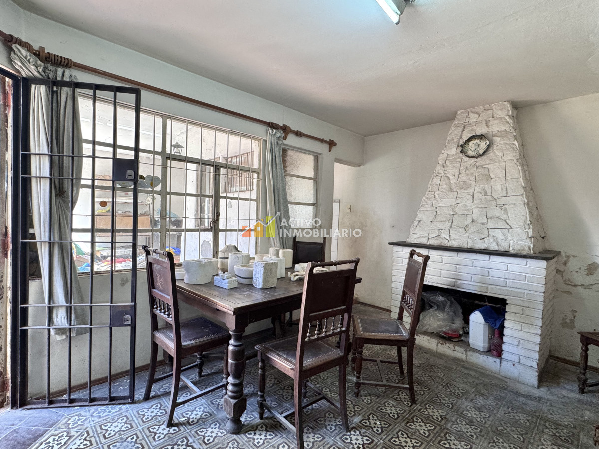 Casa ID.461 - Venta casa 5 dormitorios + patio - Punta Carretas