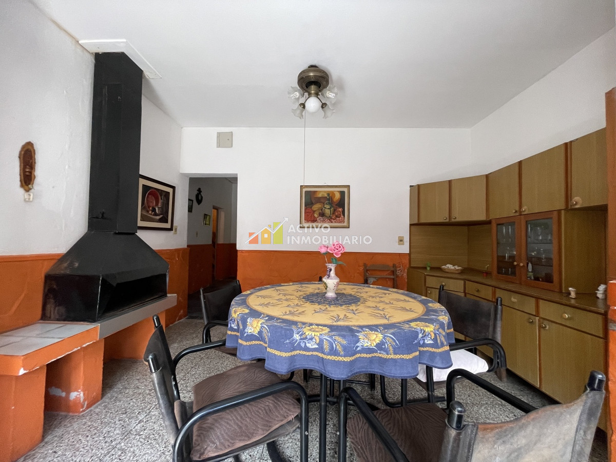 Casa ID.91 - Bajó de precio! Venta casa para dos familias + patio y barbacoa - Cerro 