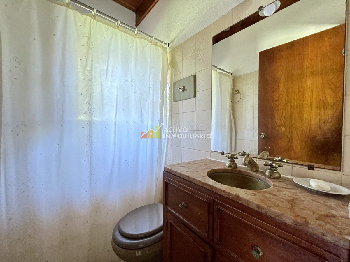 Casa ID.162 - Venta Chalet 5 dormitorios + barbacoa - Punta Del Este 