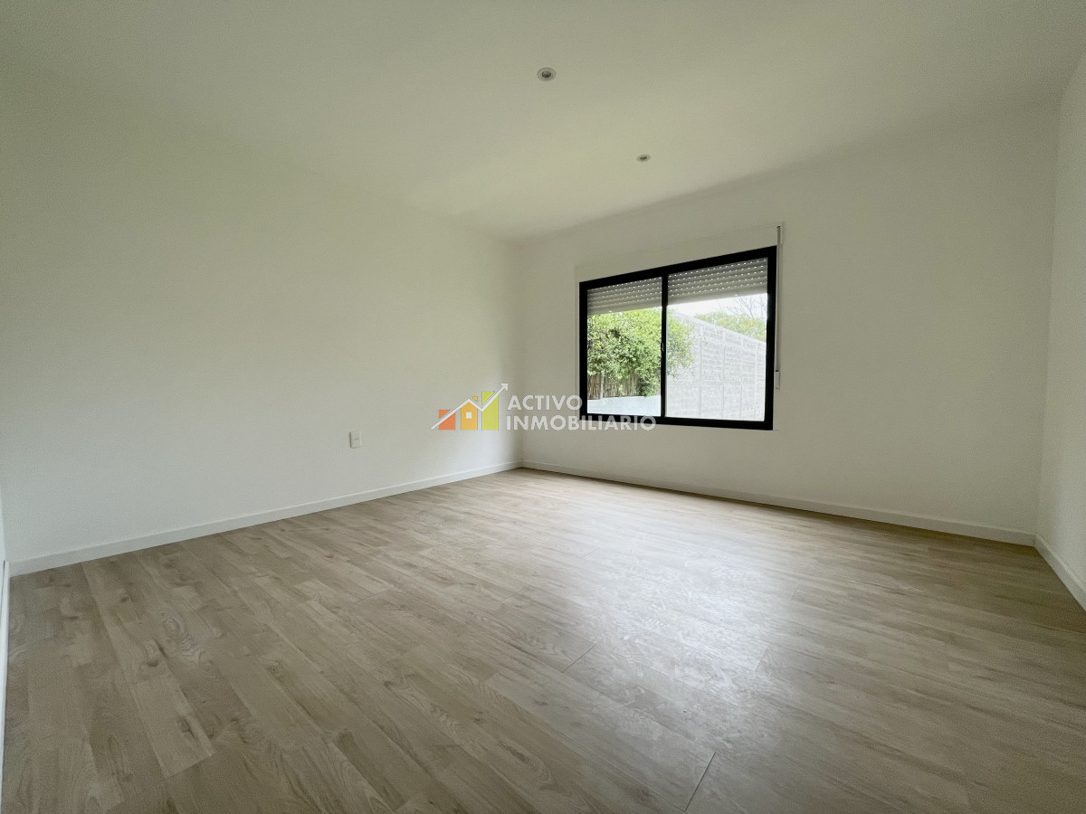 Casa ID.79 - Venta Casa 715 metros 3 dormitorios + patio con parrillero - Solymar 