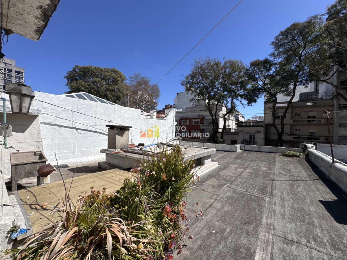 Casa ID.461 - Venta casa 5 dormitorios + patio - Punta Carretas