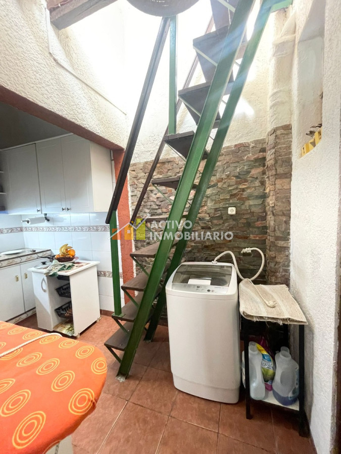 Casa ID.41 - Venta Casa 2 Dormitorios + Estudio + Garaje - Buceo 