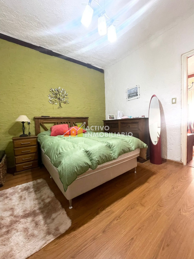 Casa ID.41 - Venta Casa 2 Dormitorios + Estudio + Garaje - Buceo 