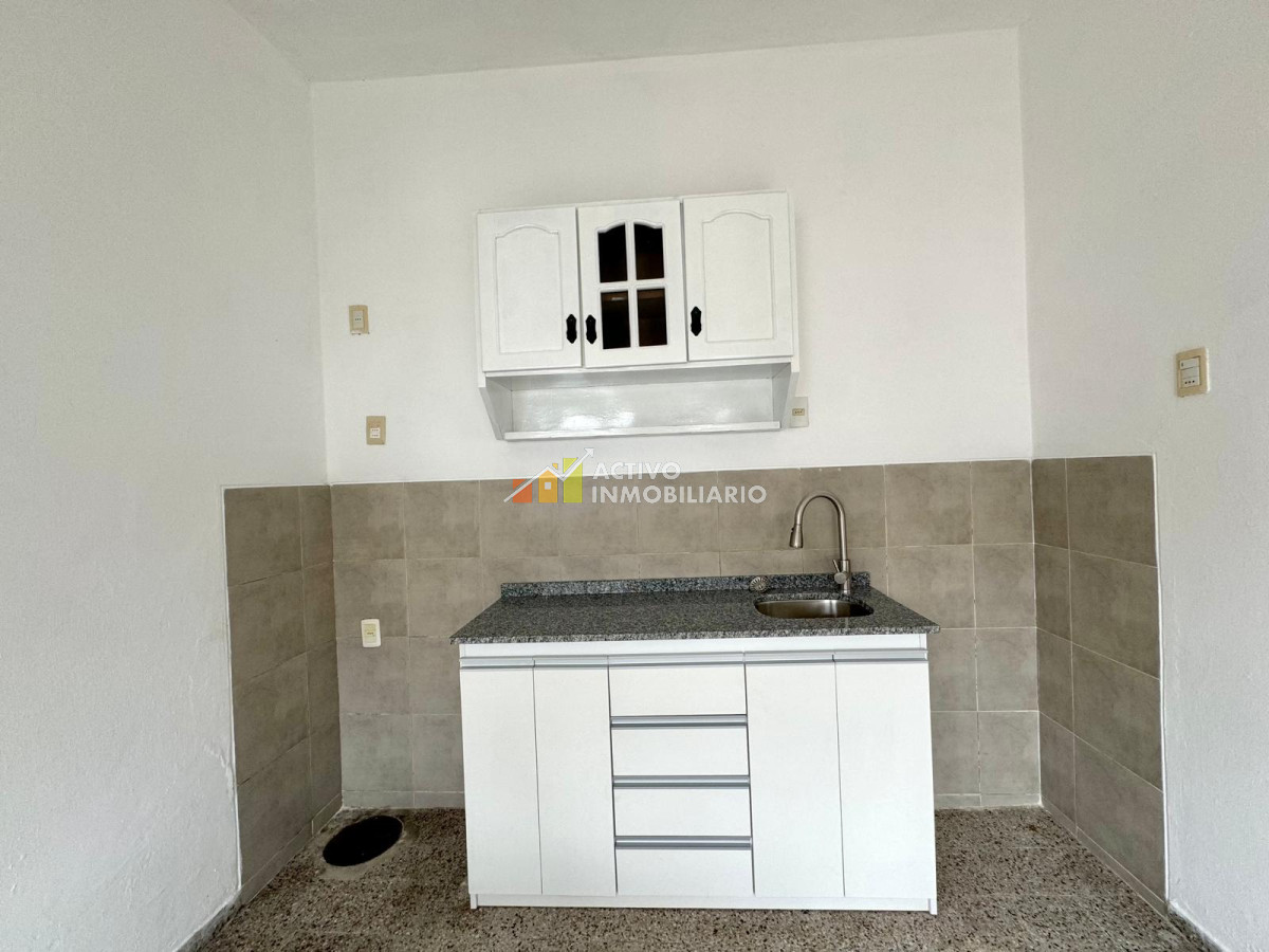 Casa ID.263 - Casa 1 dormitorio + jardín con parrillero (sin gastos comunes)