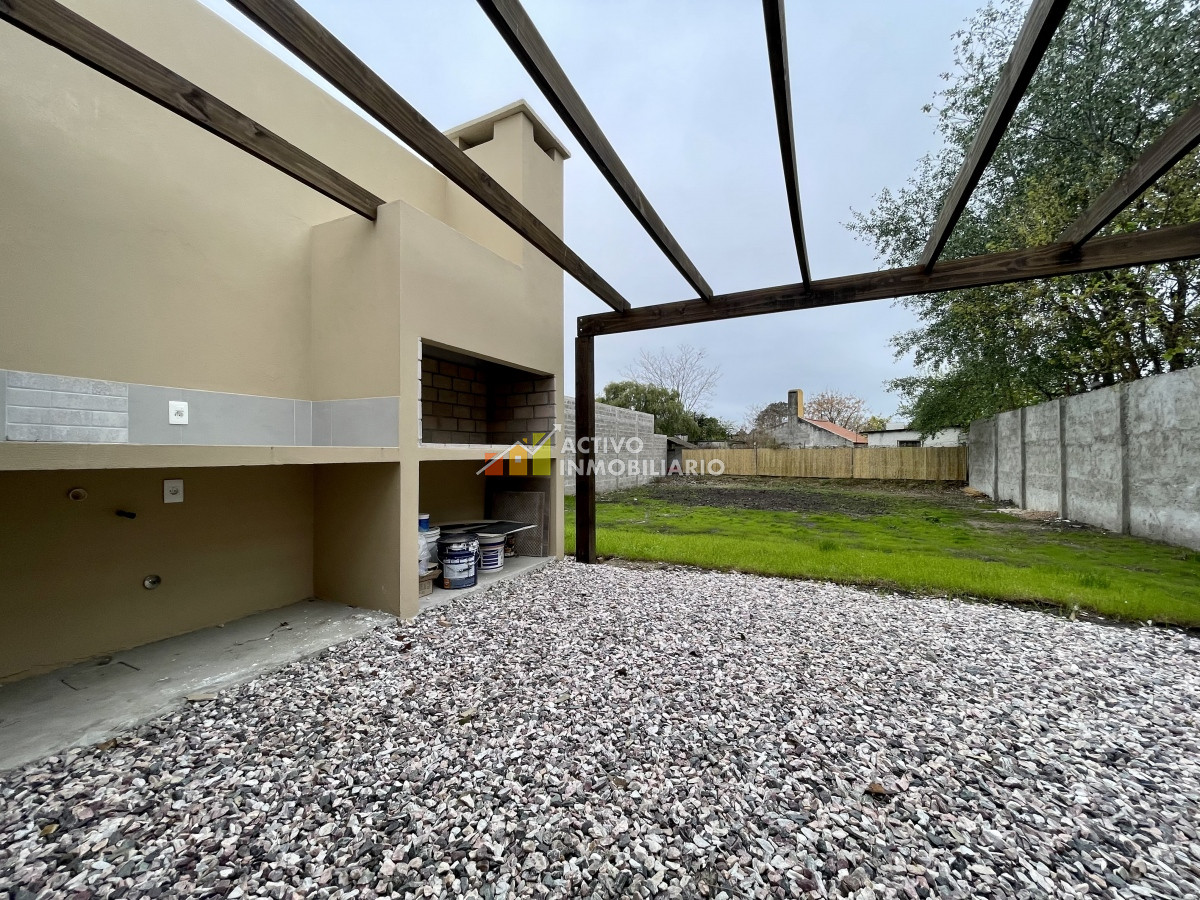 Casa ID.79 - Venta Casa 715 metros 3 dormitorios + patio con parrillero - Solymar 
