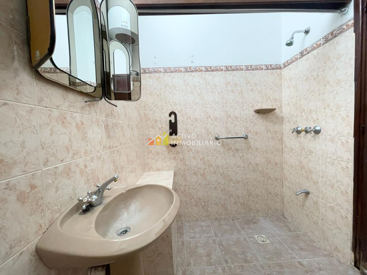 Casa ID.125 - Venta Excepcional propiedad en la zona mas linda del cerro !!