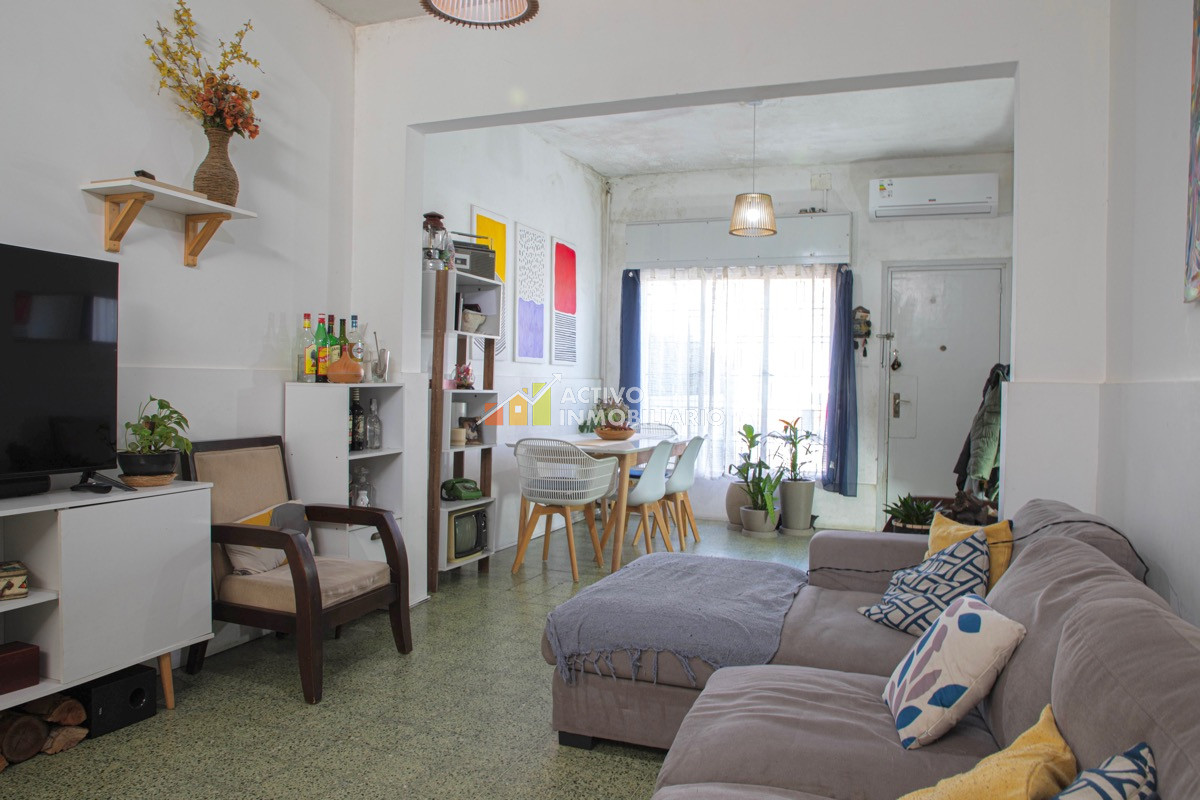 Casa ID.52 - Venta Casa 3 Dormitorios + Cochera + Patio Con Parrillero - Buceo 