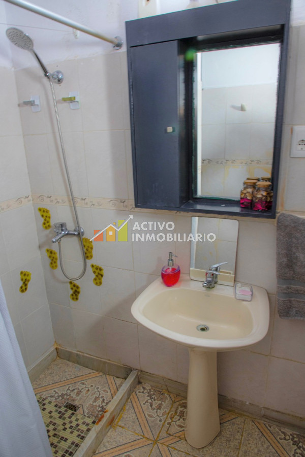 Casa ID.52 - Venta Casa 3 Dormitorios + Cochera + Patio Con Parrillero - Buceo 