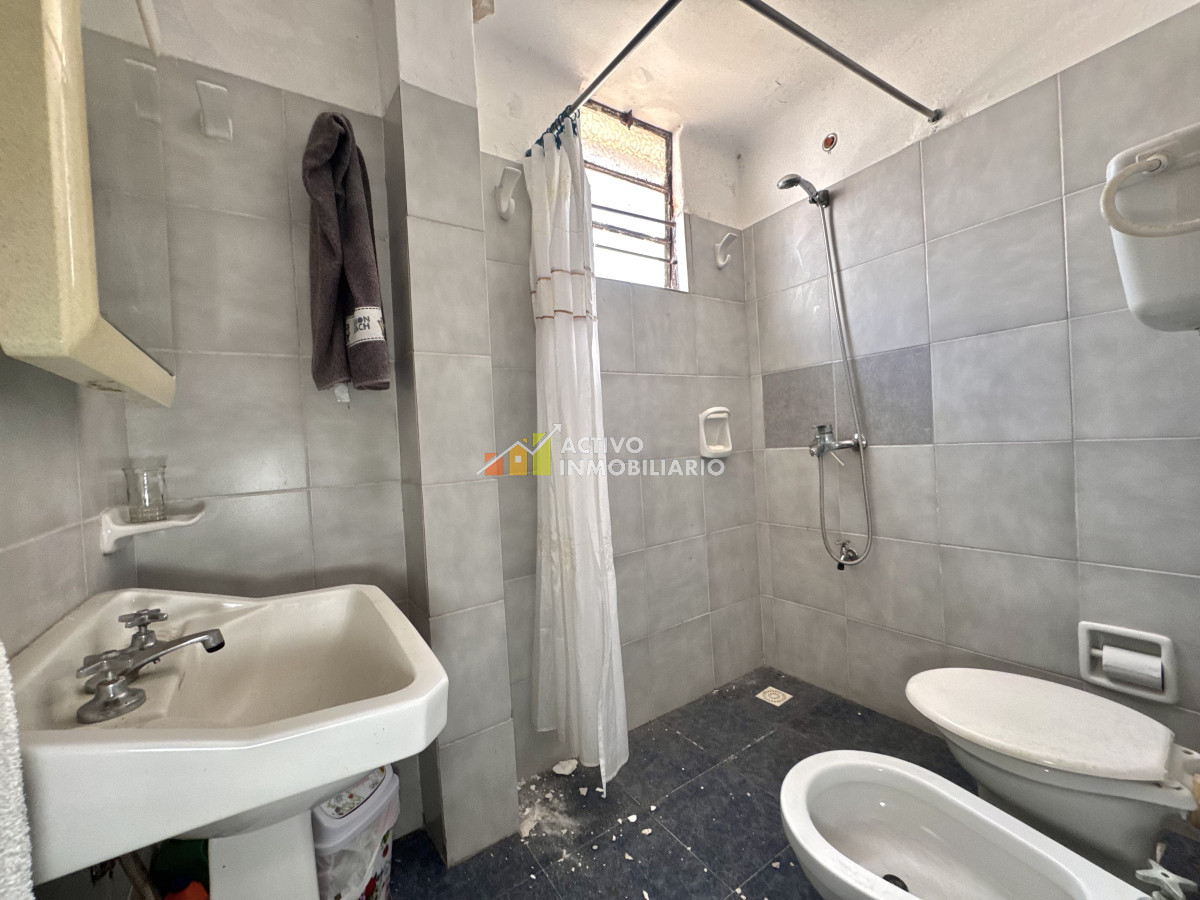 Casa ID.461 - Venta casa 5 dormitorios + patio - Punta Carretas