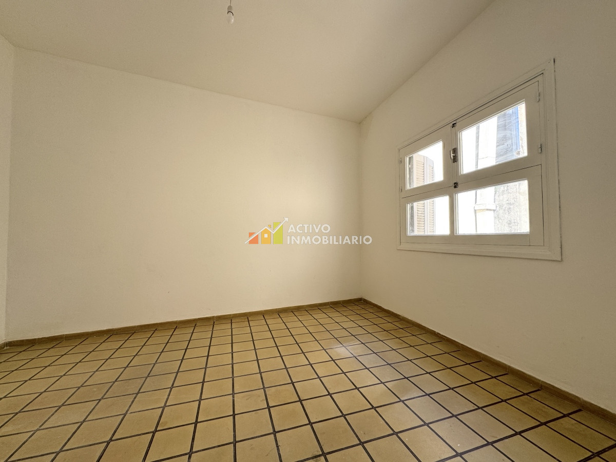 Casa ID.285 - Venta casa de altos con renta 2 dormitorios + azotea (sin gastos comunes) - Buceo