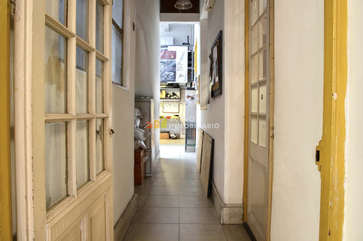 Casa ID.235 - Venta casa de altos de dos plantas 331mts a reciclar - Centro 