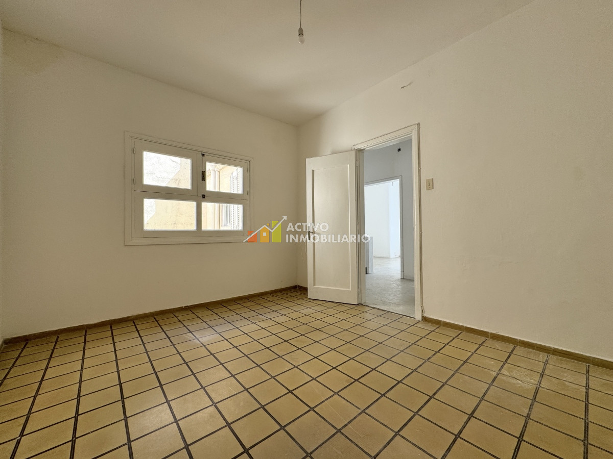 Casa ID.285 - Venta casa de altos con renta 2 dormitorios + azotea (sin gastos comunes) - Buceo