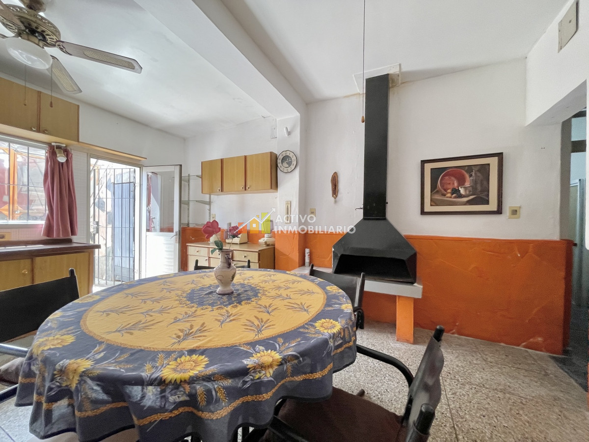 Casa ID.91 - Bajó de precio! Venta casa para dos familias + patio y barbacoa - Cerro 