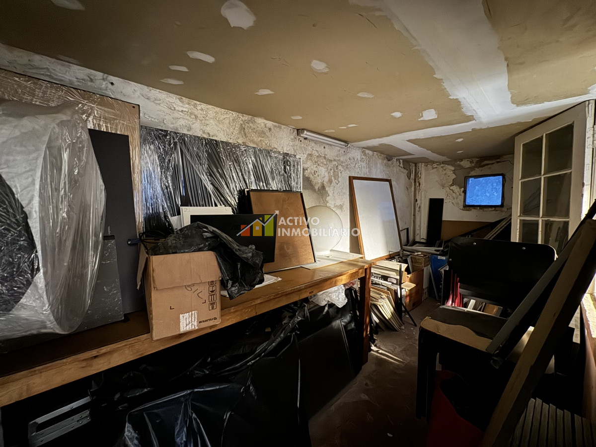 Casa ID.235 - Venta casa de altos de dos plantas 331mts a reciclar - Centro 