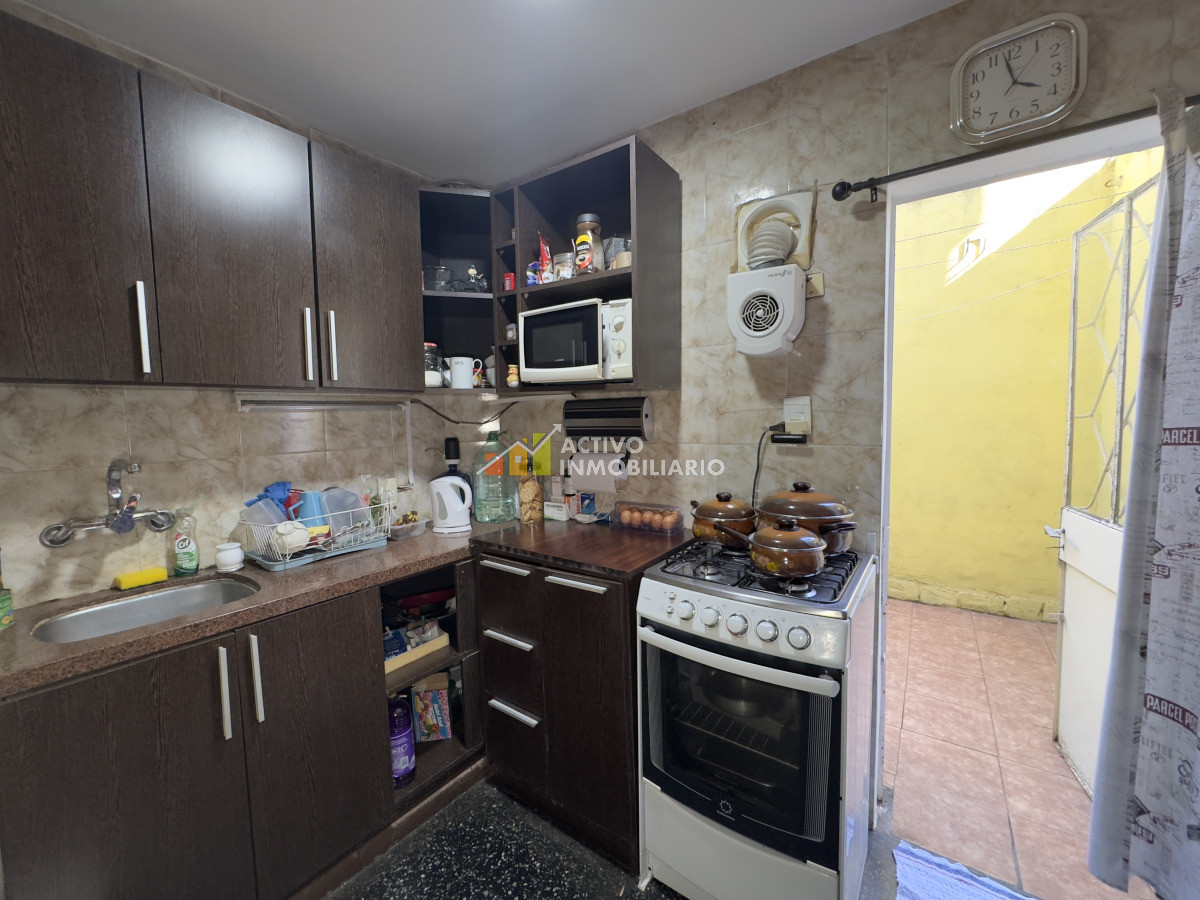 Casa ID.470 - Venta casa 2 dormitorios con garaje frente y patio- Jacinto Vera