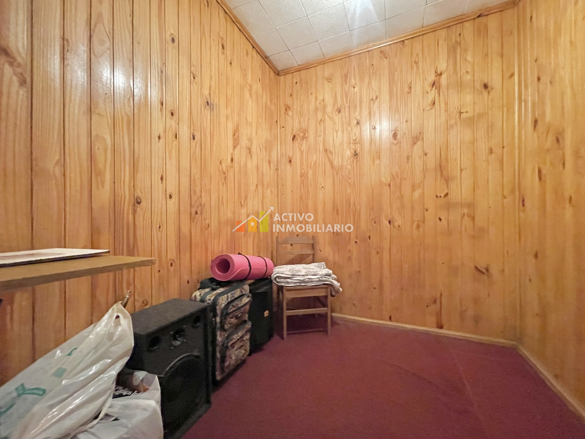 Casa ID.91 - Bajó de precio! Venta casa para dos familias + patio y barbacoa - Cerro 