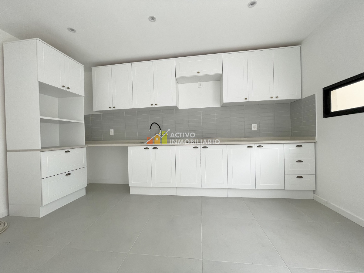 Casa ID.79 - Venta Casa 715 metros 3 dormitorios + patio con parrillero - Solymar 